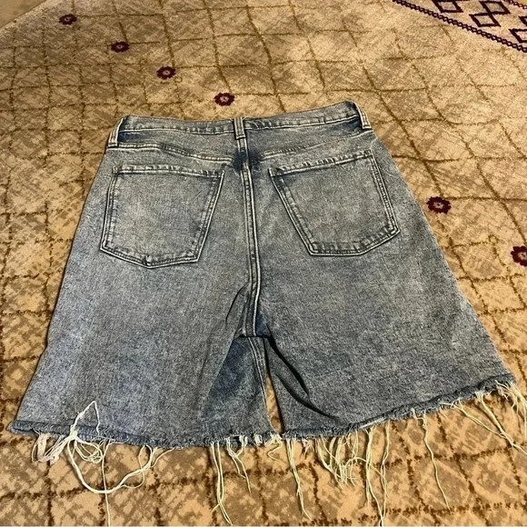 OLD NAVY Sky-Hi Short 6 Extra High Rise Button Fly Medium Distressed Cutoffs - Picture 5 of 11